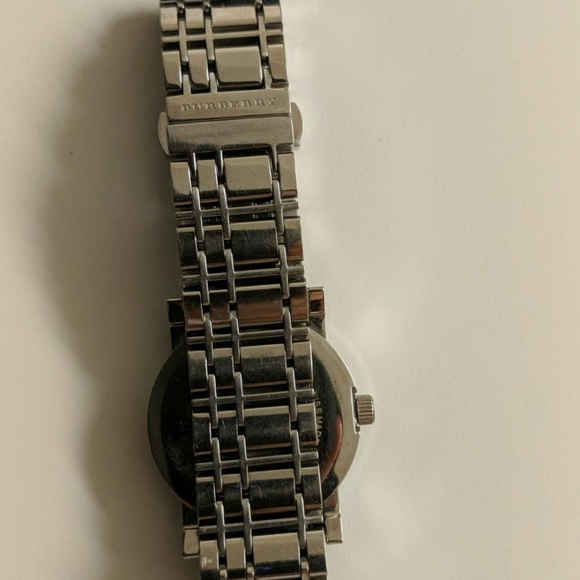 Burberry watch - Picture 2 of 2